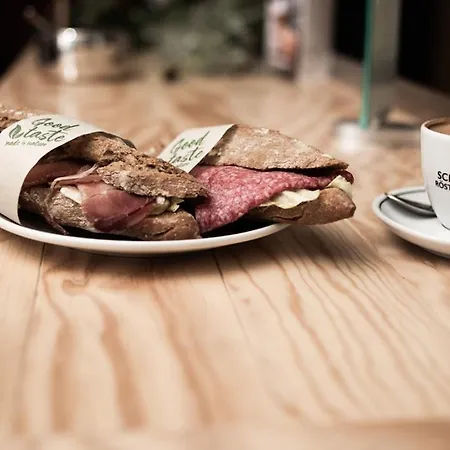 Hotel Nunohotel Kolín nad Rýnem