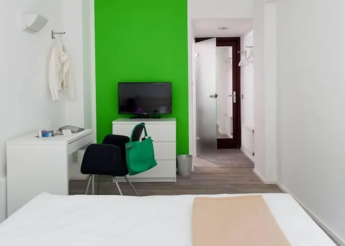 Nunohotel Szálloda Köln